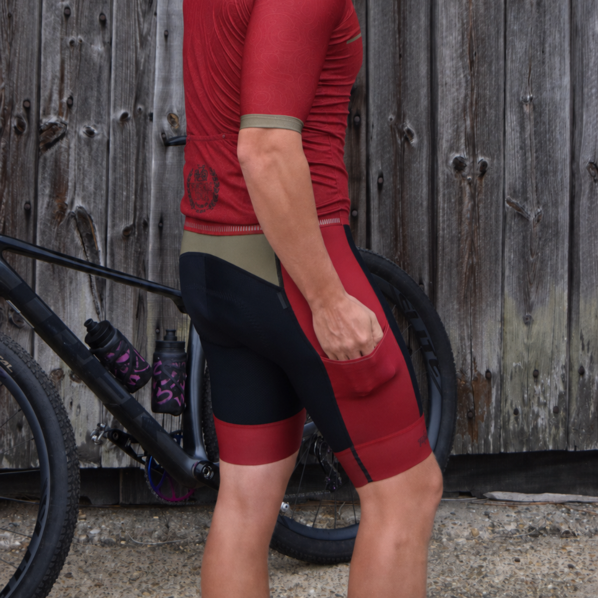 Salient Line Gravel Bib Shorts